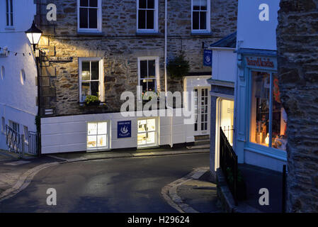 Fore Street bei Nacht Fowey Cornwall Englank UK Stockfoto