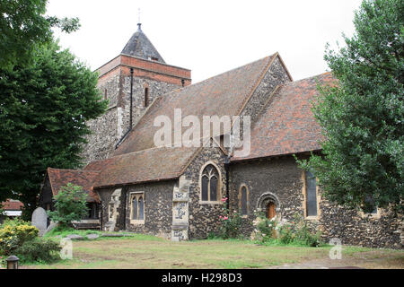 Rainham Pfarrei Kirche von St. Helena & St Giles in London, England. Stockfoto