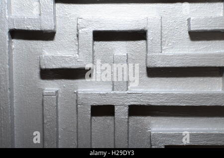 Bilder aufgenommen während des Baus der handgemachte hölzerne Labyrinthe und Irrgärten Dekorplatten und einige Mosaiken. Stockfoto