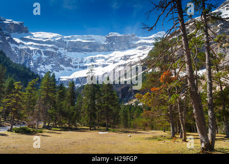 Gavarnie Gletscher Cirque.  Departement Hautes-Pyrénées, Midi-Pyrenäen, Frankreich, Europa. Stockfoto