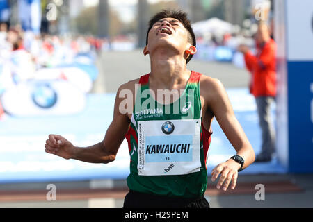 Berlin, Deutschland. 25. September 2016. Yuki Kawauchi (JPN) belegte den 13. in der 43. Berlin-Marathon in Berlin statt. Bildnachweis: Fernanda Paradiso/FotoArena/Alamy Live-Nachrichten Stockfoto