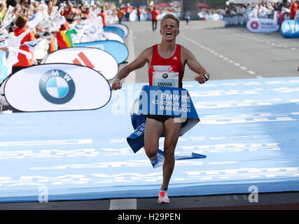 Berlin, Deutschland. 25. September 2016. Steffen Uliczka (GER) belegte den 16. Platz, 43. Berlin-Marathon in Berlin statt. Bildnachweis: Fernanda Paradiso/FotoArena/Alamy Live-Nachrichten Stockfoto