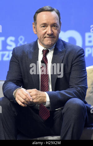 München, Deutschland. 25. September 2016. Kevin Spacey besucht Gründer-Festival "Bits und Brez ' n" 2016 im ICM International Congress Center am 25. September 2016 in München. | Verwendung Weltweit/Picture Alliance Credit: Dpa/Alamy Live-Nachrichten Stockfoto