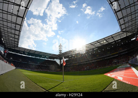 Rheinenergie Stadion Köln. 25. September 2016. Deutsche Fußball Bundesliga, Saison 2016/17, Spieltag 5 1.FC Kšln (Köln, Köln) vs. RB Leipzig---RheinEnergieStadion Credit: Kolvenbach/Alamy Live-Nachrichten Stockfoto