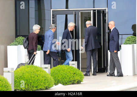 Villarreal, Castellon, Spanien. 26. September 2016. Schauspieler Richard Gere während seines Besuchs in Porcelanosa in Villarreal, Castellón.  26.09.2016 Kredit: Gtres Información Más lokalen auf line,S.L./Alamy Live News Stockfoto