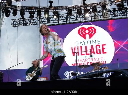 Der Elefant in die Teilnehmerliste für 2016 iHeartRadio Music Festival - Käfig SAß, T-Mobile Arena, Las Vegas, NV 24. September 2016. Foto von: James Atoa/Everett Collection Stockfoto