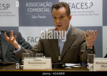 Sao Paulo, Brasilien. 26. September 2016. Brasilianische republikanische Partei Kandidat zum Bürgermeister von Sao Paulo, CELSO RUSSOMANNO während eines Vortrages bei der Trade Association von Sao Paulo, am heutigen Montag 26. © Paulo Lopes/ZUMA Draht/Alamy Live-Nachrichten Stockfoto