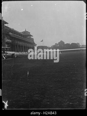 Ansicht des Lords Cricket Ground zeigt die Pavillion - erbaut im Jahre 1890, London c1910. Foto von Tony Henshaw Stockfoto