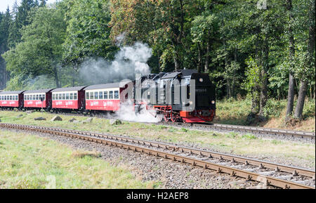 WERNINGERODE, HARZ, Deutschland, SEPTEMBER 23,2016: Schmalspur-Dampfzug vom Brocken im Harz, Werningerode am 23. September 20 Stockfoto