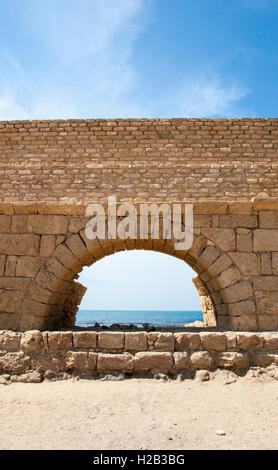Römisches Aquädukt, Caesarea, Israel. Stockfoto