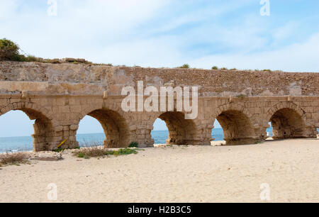 Römisches Aquädukt, Caesarea, Israel. Stockfoto