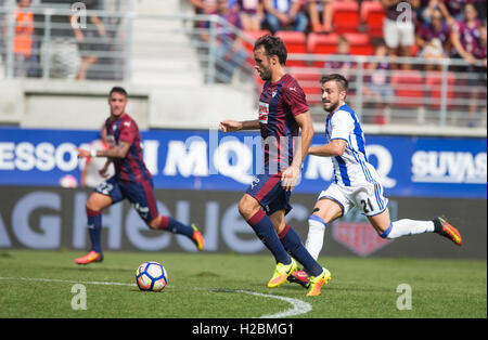 21 Pedro Leon anzugreifen. Match-Tag 6-Spiel der la Liga Santander 2016-2017 Saison zwischen Sd Eibar und Real Sociedad spielte Ipurua St Stockfoto