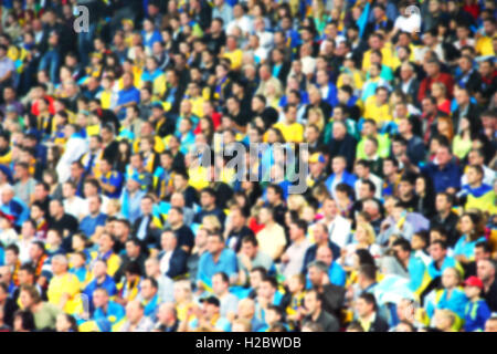 Unscharfen Menge von Zuschauern im Stadion Stockfoto