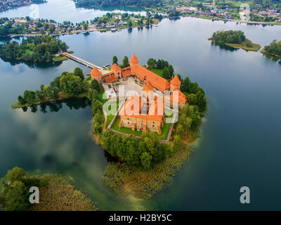 Trakai, Litauen: Insel Burg, Antenne UAV-Draufsicht Stockfoto