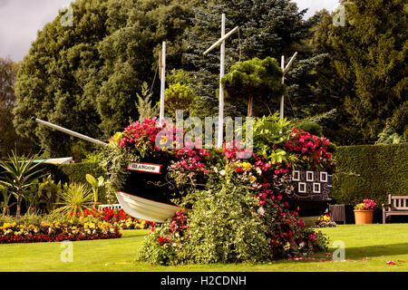 Glasgow Boot mit Blumen im Pollok Park Gardens. GLASGOW, Schottland Stockfoto