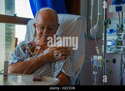 Patienten Tag nach Herz-Bypass-Operation erholt. Stockfoto