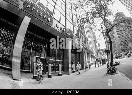 Pfizer Welthauptquartier Gebäude in Manhattan. Stockfoto