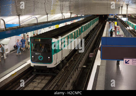 Die Metro in Paris, Frankreich Stockfoto