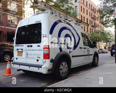 Ein Time Warner Cable-van in den Straßen von Manhattan. Stockfoto