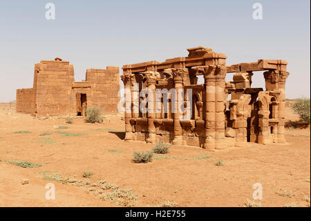 Löwe-Tempel und Hathor Tempel oder römische Kiosk, Naga, Nubia, Nahr an-Nil, Sudan Stockfoto