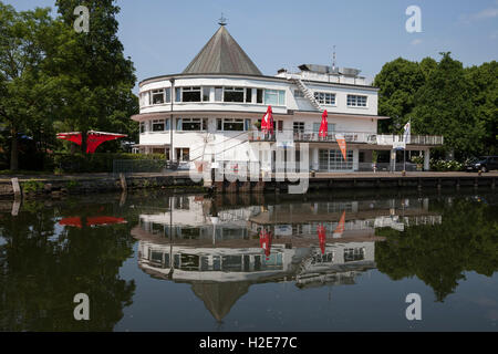 Wasserbahnhof, Binnenhafen an der Schleuse, Mülheim an der Ruhr, Ruhrgebiet, Nordrhein-Westfalen, Deutschland Stockfoto