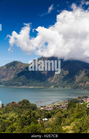 Indonesien, Bali, Kedisan, Gunung Batur, innere Kratersee und Seeufer-Siedlungen Stockfoto