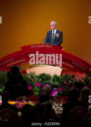 Hong Kong, Hong Kong SAR, China. 27. Mai 2016. 2016 Shaw Preisträger Professor Adrian Vogel der Universität Edinburgh.Presentation Zeremonie von den Shaw Prize im Hong Kong Convention and Exhibition Centre. Mit 3 Preisgeld von USD$ 1,2 Millionen pro hat der Preis ein weltweites Interesse. Die 2016 Awards sieht 6 Shaw-Preisträger in den Bereichen Astronomie, Mathematik und Life Sciences und Medizin. © Jayne Russell/ZUMA Draht/Alamy Live-Nachrichten Stockfoto