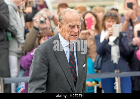 Seine königliche Hoheit Prinz Philip besuchen i360 British Airways, Brighton, Kingsway, East Sussex, UK. 28. Oktober 2016 Stockfoto