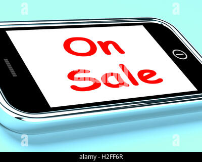 Auf Verkauf Telefon zeigt Werbe Einsparungen oder Rabatte Stockfoto