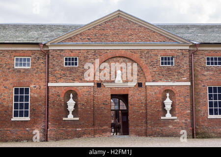 Palladio Stallungen von Burton Constable Hall von Timothy Lightoller, 1768, Skirlaugh, East Riding, Yorkshire, England Stockfoto