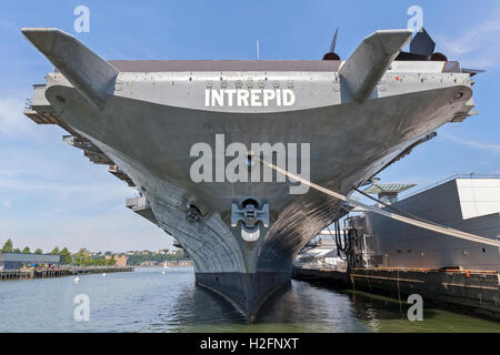 Ein Blick auf die USS Intrepid Sea Air and Space Museum. Stockfoto