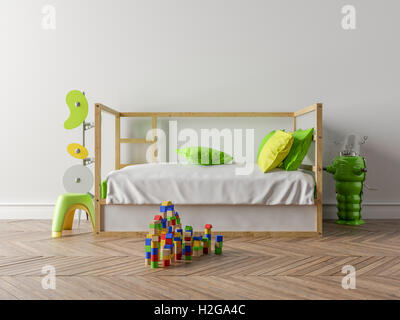 Leere Kinderzimmer mit einer hölzernen Wanne und einer weißen Wand im Hintergrund. Auf dem Boden, Spielzeug, stilisierte Aufhänger und ein kleines Spielzeug Stockfoto