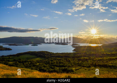 Eine Wanderung auf Conic Hill Teil des west Highland way Stockfoto