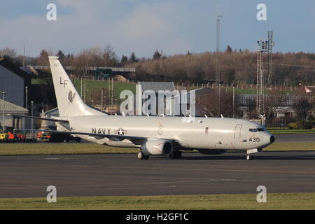 168430, eine Boeing P-8A Poseidon von der United States Navy kommt in Prestwick Flughafen während der Übung Joint Warrior 15-1. Stockfoto