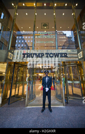 Eingang der Trump Tower, New York Stockfoto