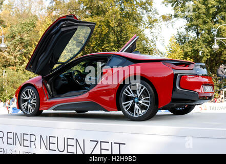 Impressionen: BMW i8 - Berlin-Marathon, 25. September 2016, Berlin. Stockfoto