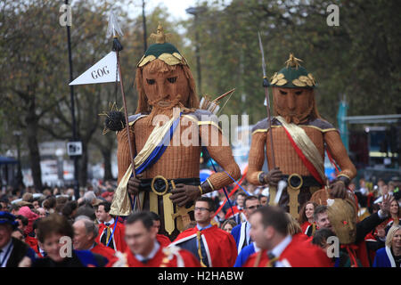 Gog und Magog - Wicker Riesen, zeigen die traditionellen Hüter des der City of London an des Oberbürgermeisters, London, UK. Stockfoto