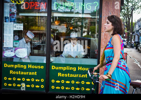 Ein Kloß Restaurant im Bereich Chinatown von Toronto. Stockfoto