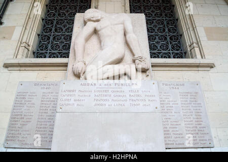 Mémorial Aux gibt, Denkmal Franzosen ermordet von deutschen Armee im ersten Weltkrieg 2, Hôtel de Ville, Arras, Pas-de-Calais Hauts de France, France Stockfoto