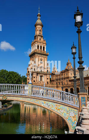 Den Nordturm des Plaza de España in Sevilla gebaut im Jahre 1928 für die Ibero-Amerikanische Ausstellung von 1929, Sevilla Spanien Stockfoto