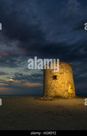 Alte Windmühle Ai Gyra Agios Ioannis Strand, Lefkada, Griechenland Stockfoto