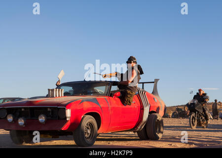 Ödland-Wochenende, California City, Kalifornien: September 22 bis 25, 2016. Jährliche Mad Max Ödland Festwochenende. Stockfoto