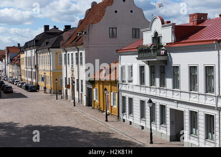 Kleine Wohnhäuser in Kalmar, City befindet sich an der Ostsee, Schweden, 10. August 2016 Stockfoto