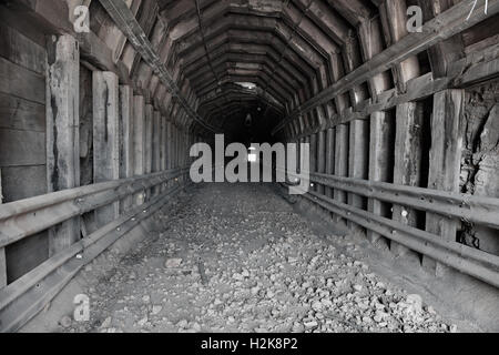 Eingang zur verlassenen mine in Colorado Stockfoto