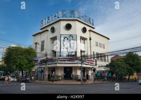 Einer der frühesten Bangkoks Kinos, Sala Chalermkrung, Bangkok, Thailand Stockfoto