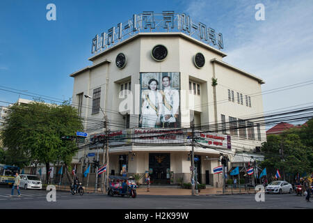 Einer der frühesten Bangkoks Kinos, Sala Chalermkrung, Bangkok, Thailand Stockfoto