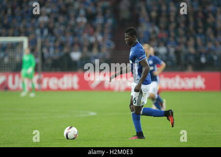 Gelsenkirchen, Deutschland. 29. Sep, 2016. UEFA Championsleague. FC Schalke 04 gegen FC Red Bull Salzburg Stadion Veltins Arena. Breel Embolo (Schalke) in Aktion Credit: Action Plus Sport/Alamy Live News Stockfoto