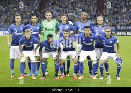 Gelsenkirchen, Deutschland. 29. Sep, 2016. UEFA Championsleague. FC Schalke 04 gegen FC Red Bull Salzburg Stadion Veltins Arena. Team-FC Schalke 04-Credit: Aktion Plus Sport/Alamy Live-Nachrichten Stockfoto