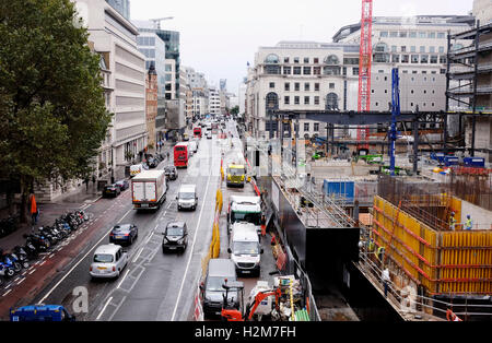 Bauarbeiten in Farringdon Street London UK Ansicht Blick nach Süden vom Holborn viaduct Stockfoto