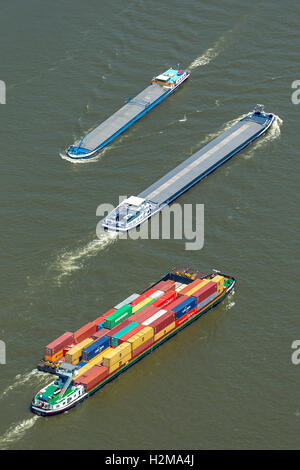 Luftbild, Container im Hafen, der Duisburger Hafen, Frachtschiff, Binnenwasserstraßen, Binnenhafen, Duisport, Luftbild Stockfoto